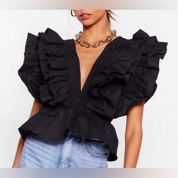 Nasty Gal Tops - Nasty Gal ruffle pointed dramatic shoulder puff black peplum deep v-neck fashion
